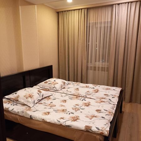 Grigol'S Apartament Tbilisi Buitenkant foto