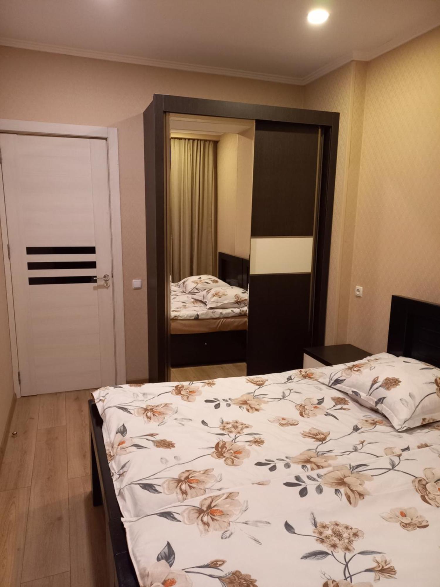 Grigol'S Apartament Tbilisi Buitenkant foto