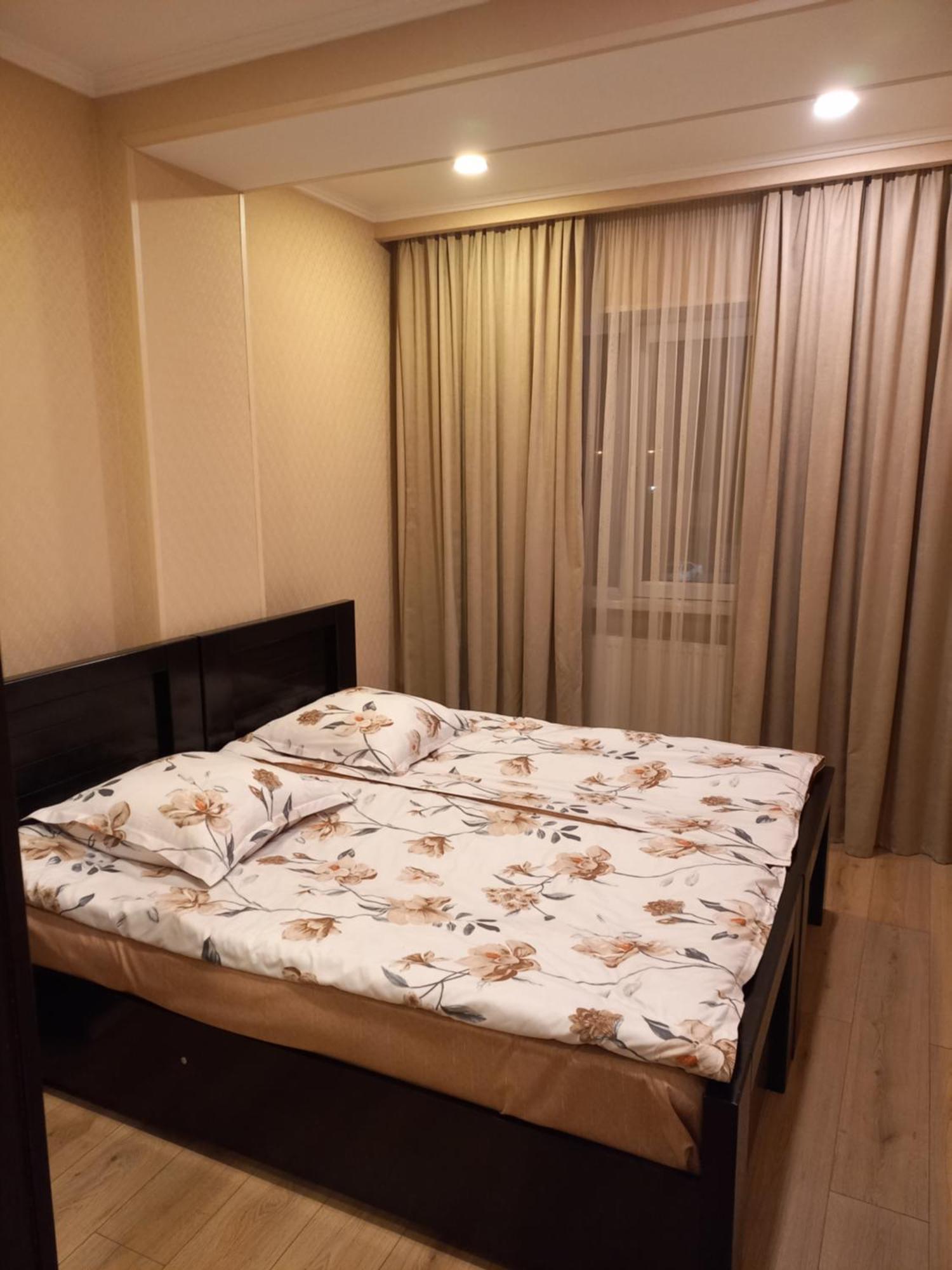 Grigol'S Apartament Tbilisi Buitenkant foto